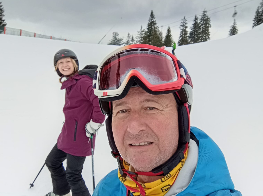 Eden Ski & Snowboard School and Rental Centre (Poiana Brasov)-波亚纳布拉索夫必去景点