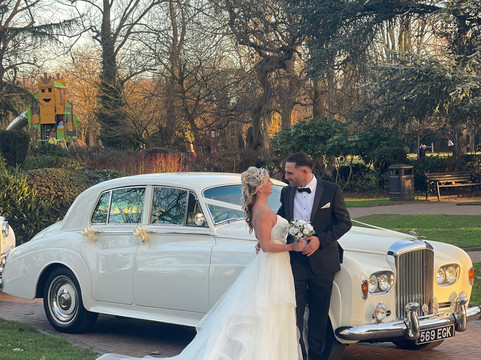 Premier Limos-Long Eaton必去景点