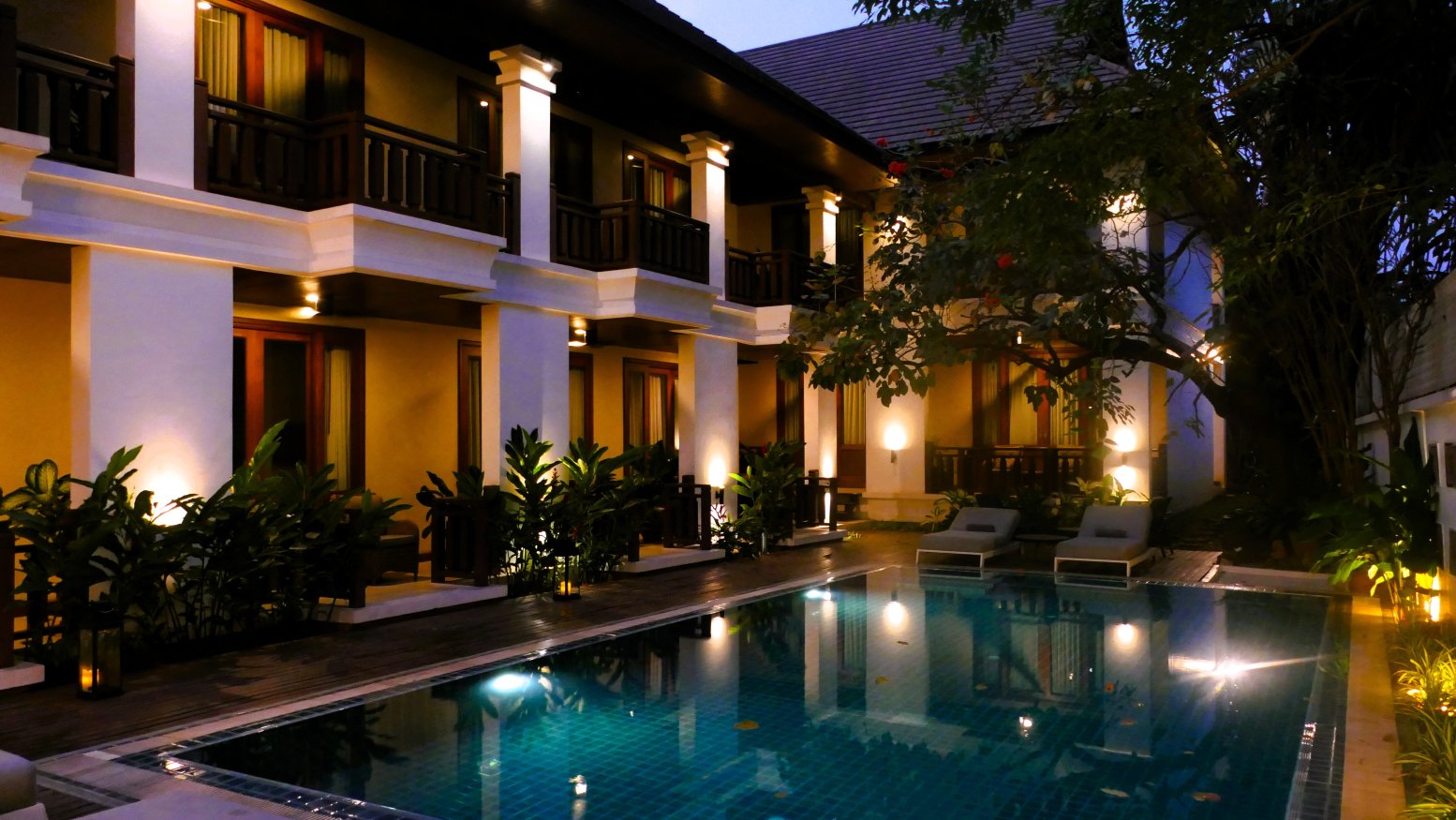 雅典娜饭店-官方