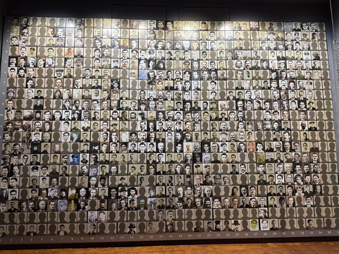 卡拉维塔巿立大屠杀博物馆-卡拉夫里塔必去景点