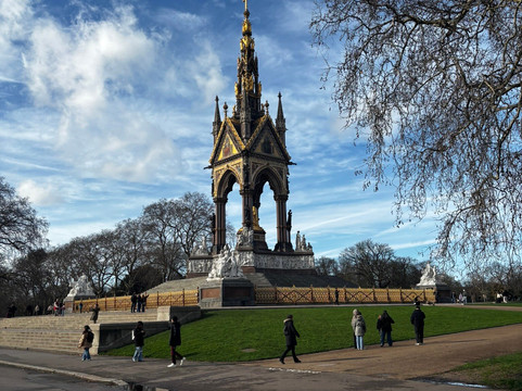 The Albert Memorial-伦敦必去景点