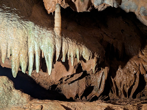 肯特洞穴-托基必去景点
