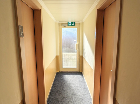 瑞莱斯德拉沙瓦斯酒店主图