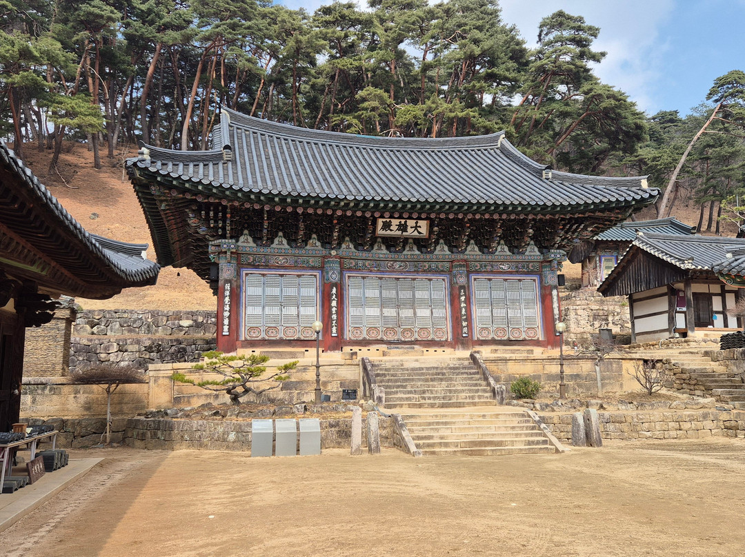 gimlyongsa-闻庆市必去景点