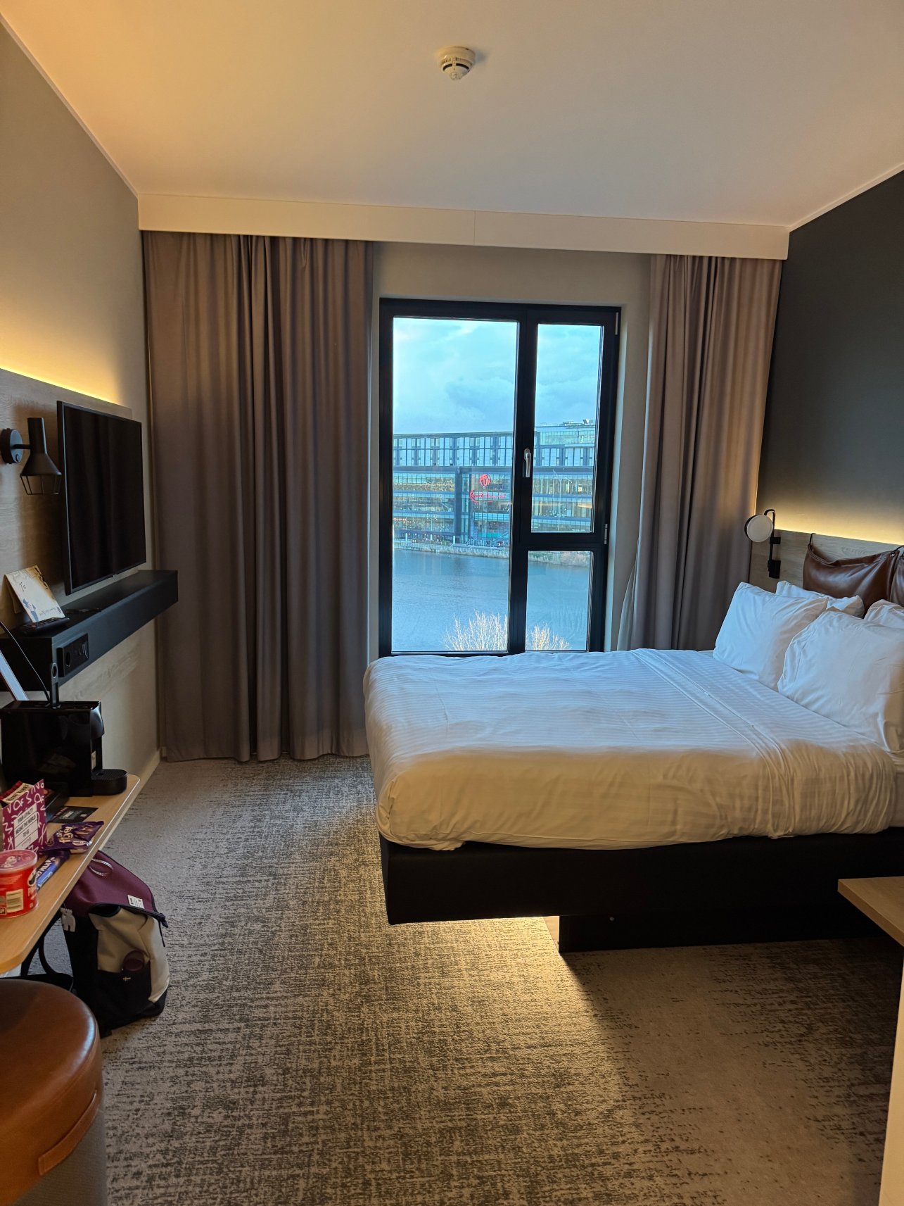 伯明翰国家展览中心 Moxy 酒店-客卧