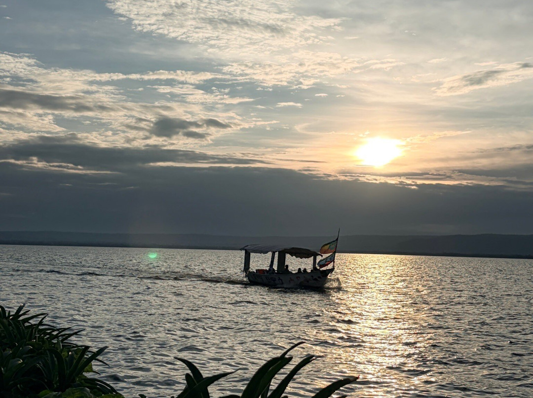 里威度假村及水疗中心主图