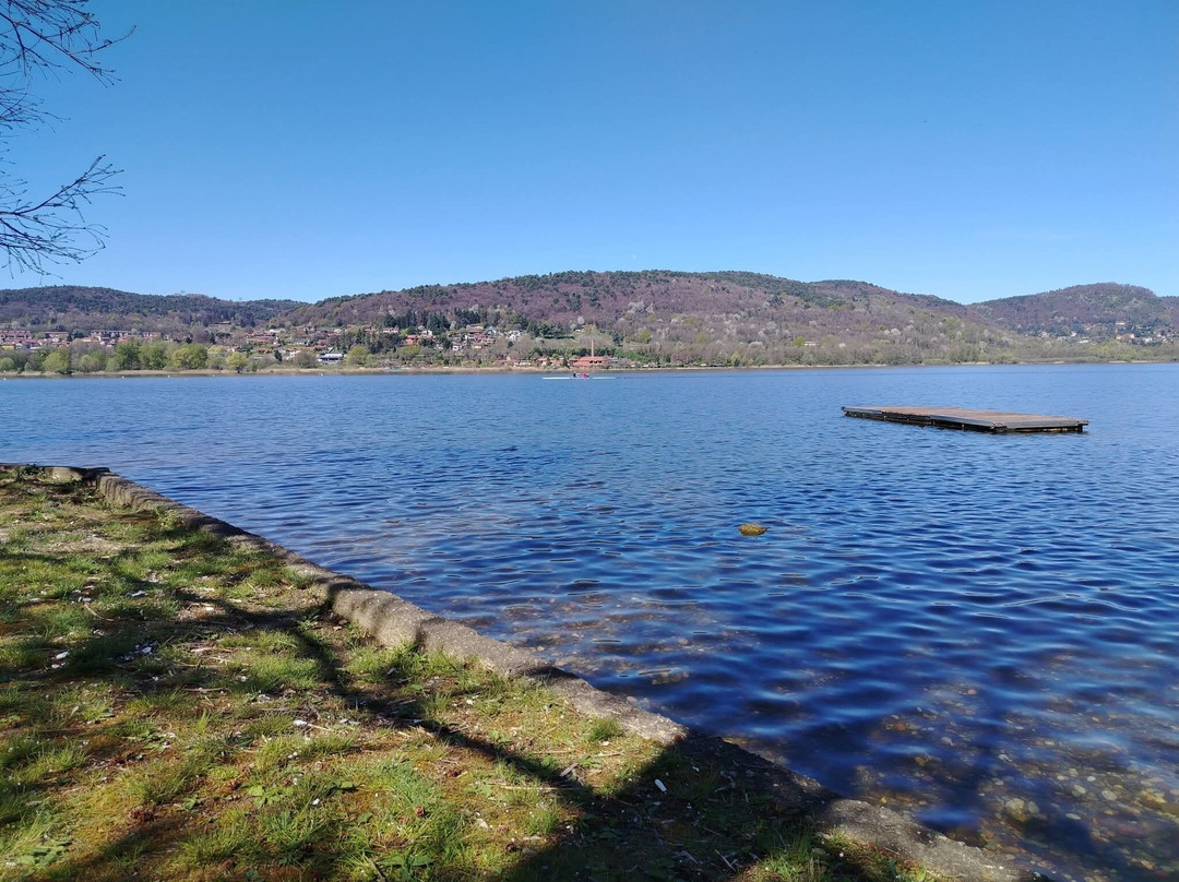 Lago di Comabbio-瓦雷泽必去景点
