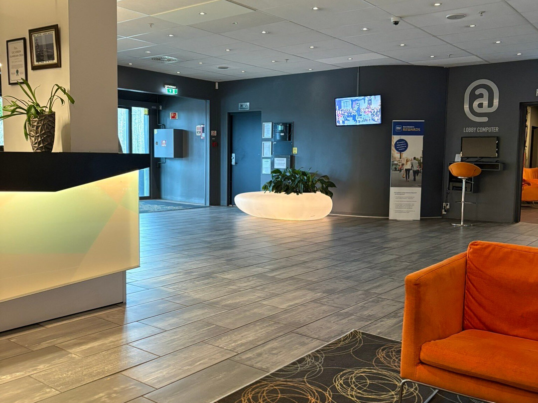 贝斯特韦斯特莱托哈伦酒店主图