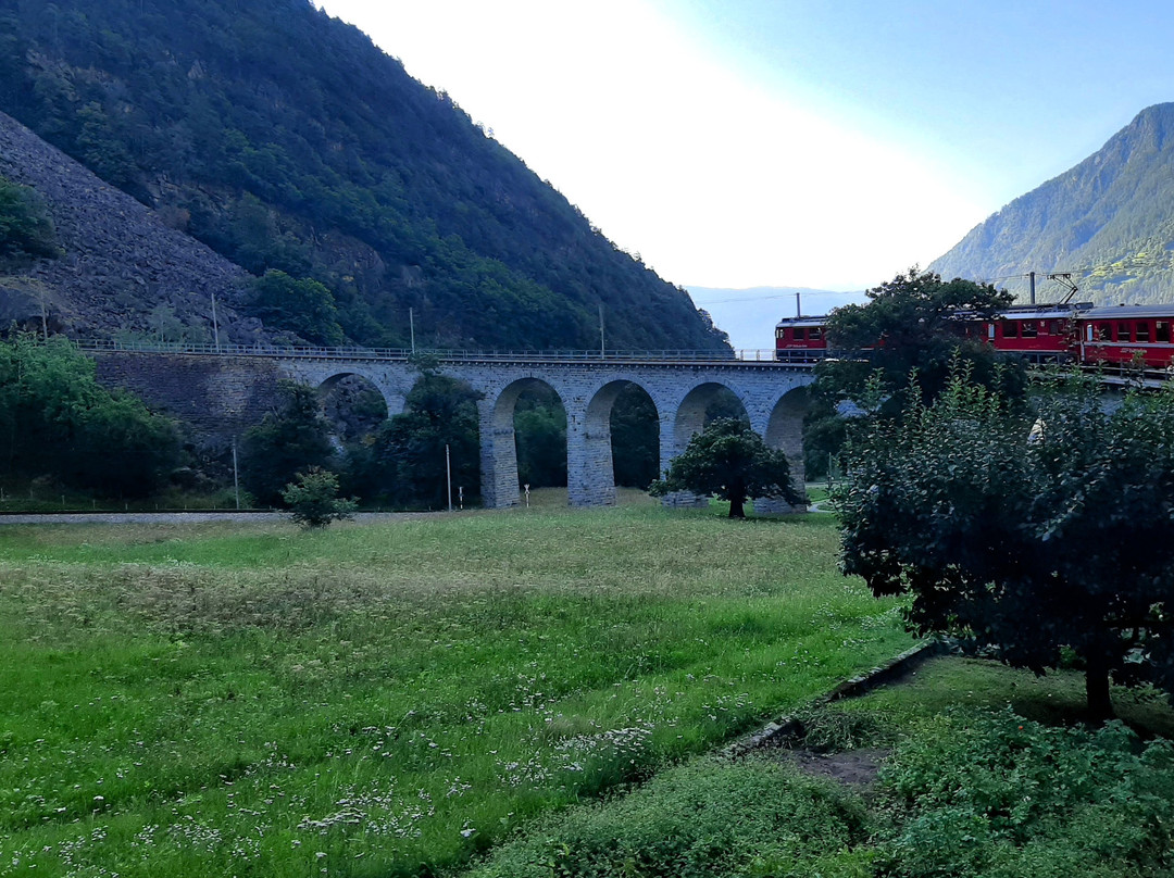 Trenino Rosso del Bernina-蒂拉诺必去景点