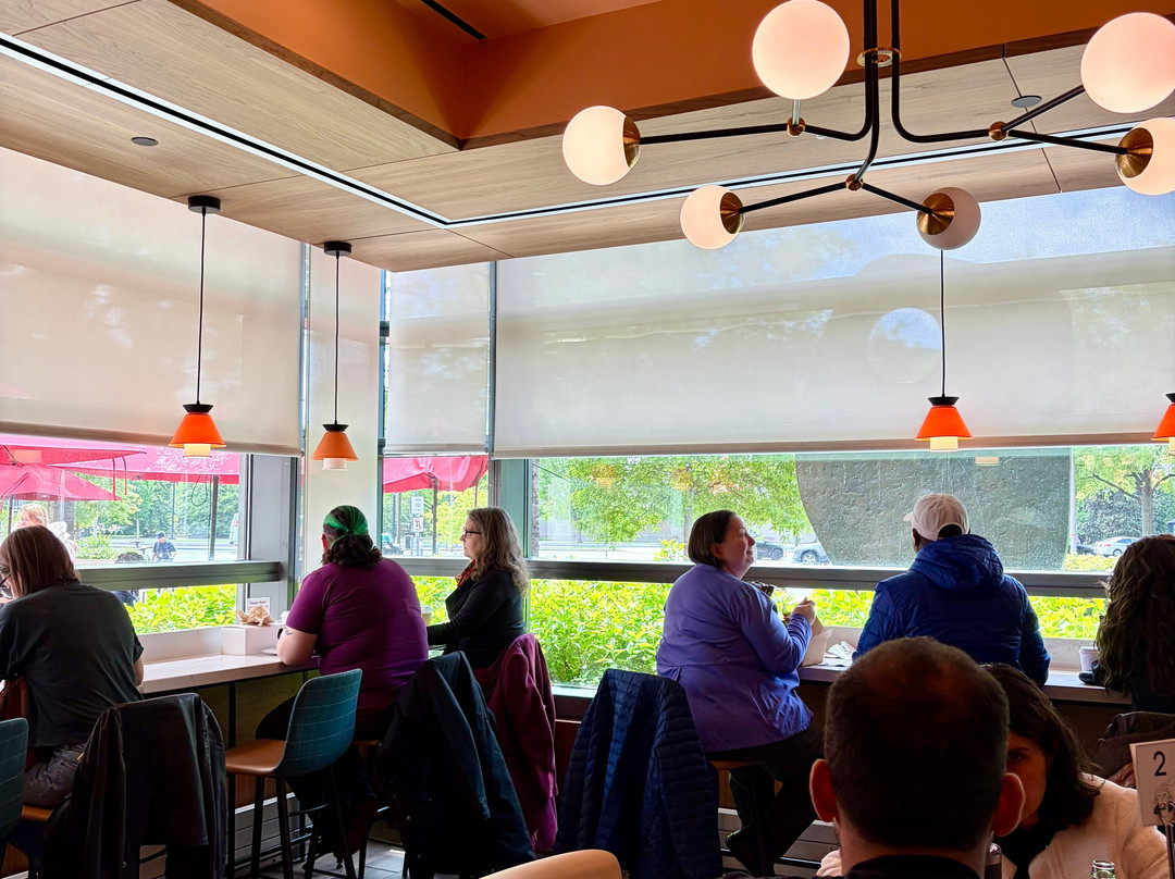 Good Company Doughnuts & Cafe - Penn Quarter