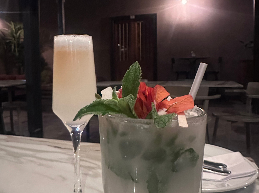 索拉尔马达里亚加酒店主图