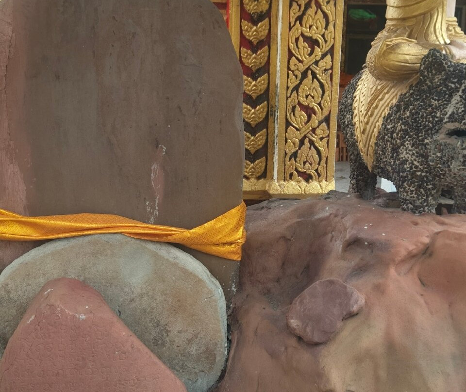 Wat Okat Si Bua Ban-佛统必去景点
