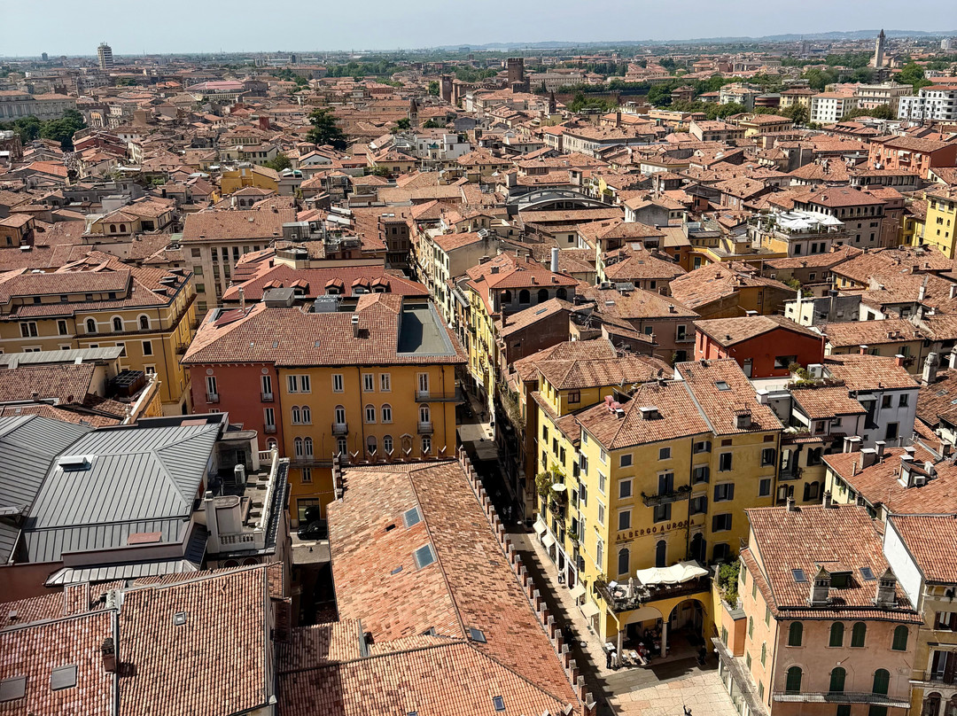 Torre dei Lamberti-维罗纳必去景点