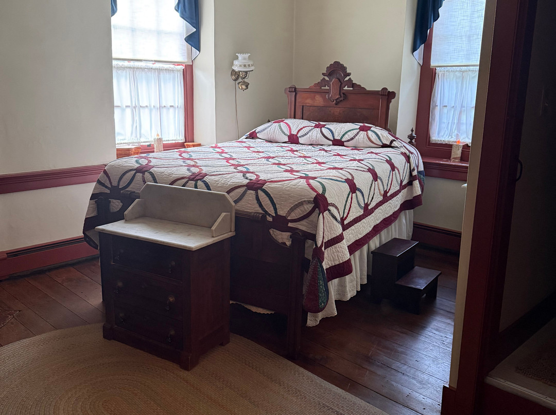 1786 The Limestone Inn B&B主图
