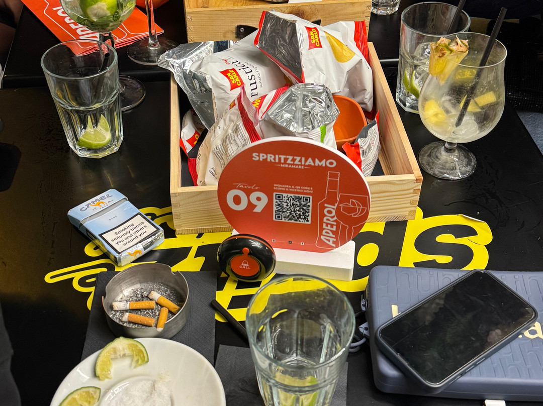迪普拉塔尼酒店主图