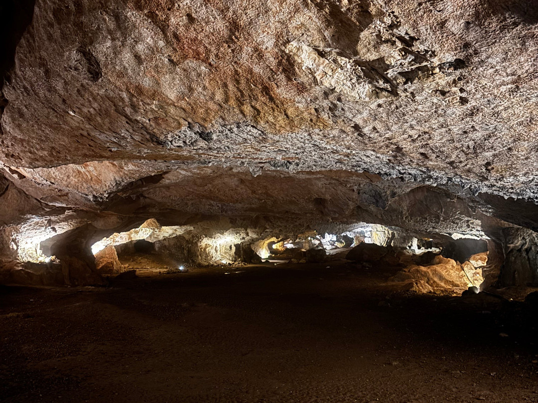 Grotte de Lombrives-Ussat必去景点