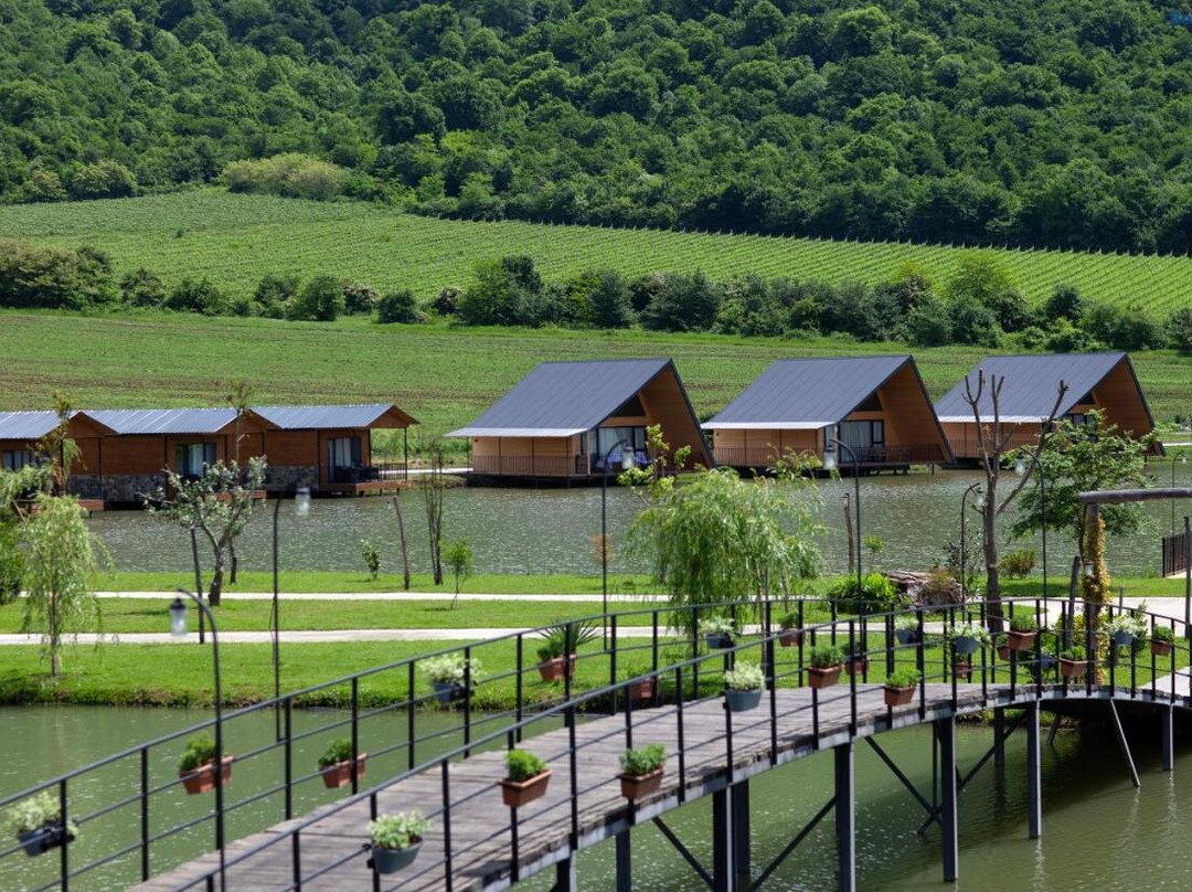 Moretoni Lake Resort