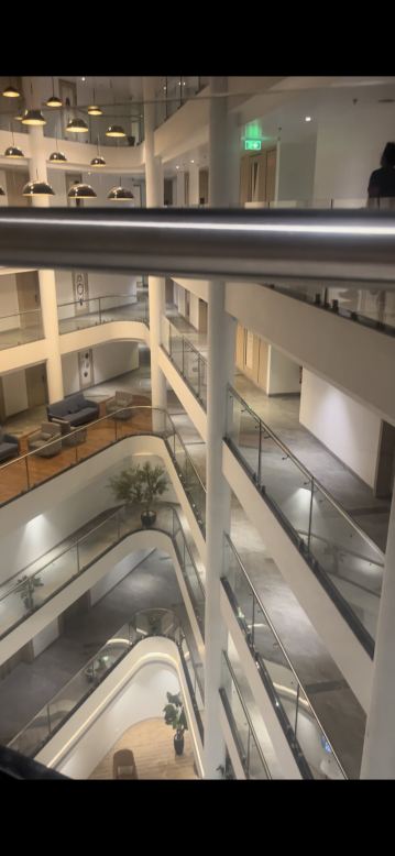 伊加特普里拉卡比费恩酒店-旅行者