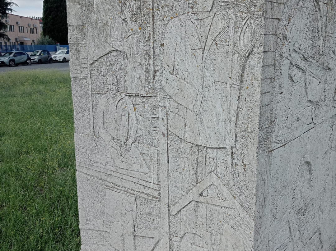 monumento "I lavori artigianali"-Acilia必去景点