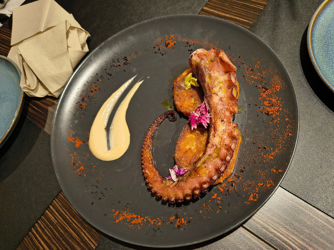 Diestro Tapas y Paellas