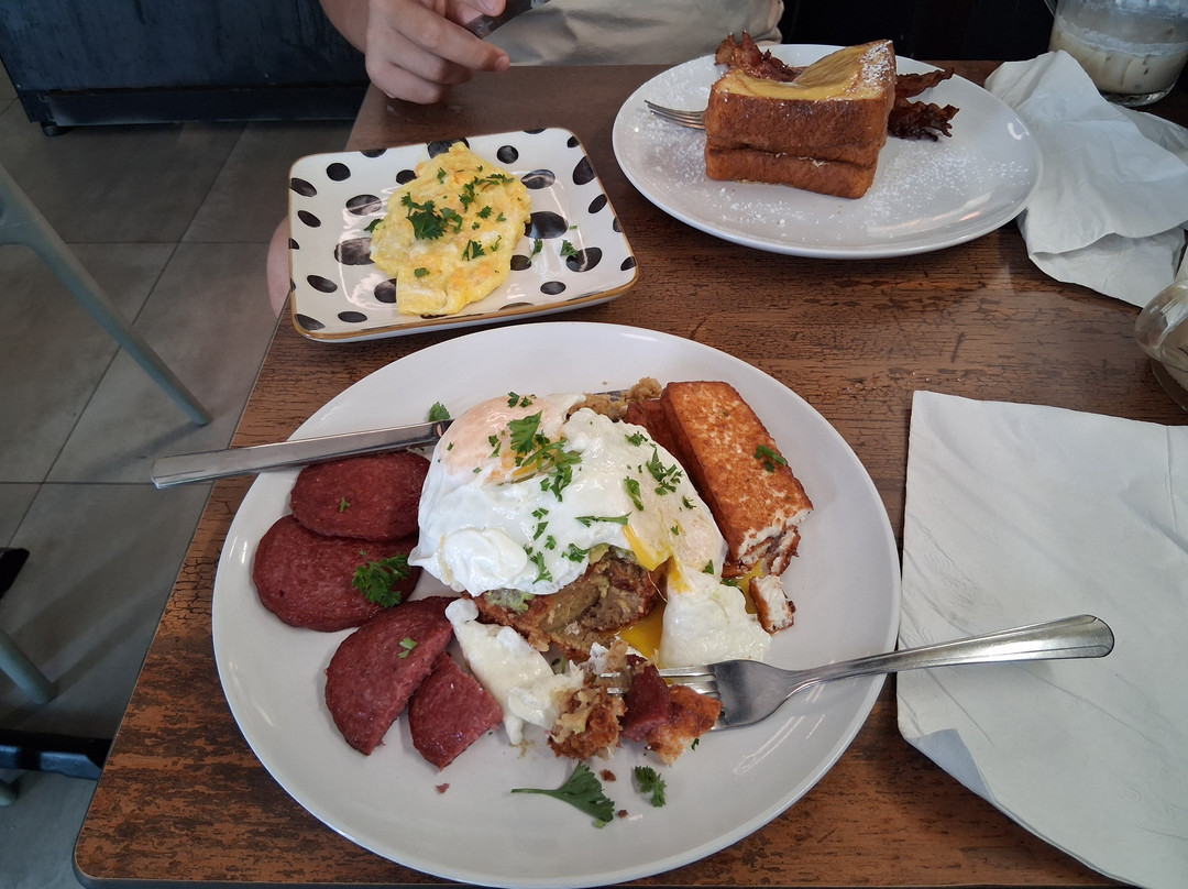 Luna Cafe