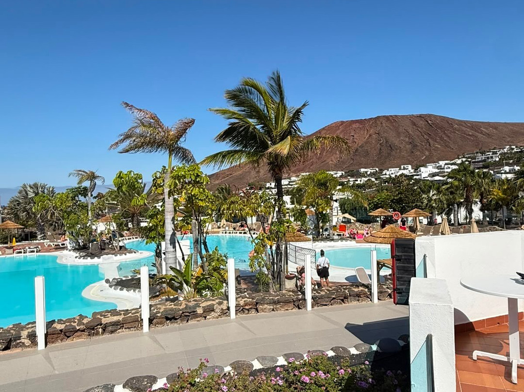 Bluesea Alyssa Suite Hotel主图