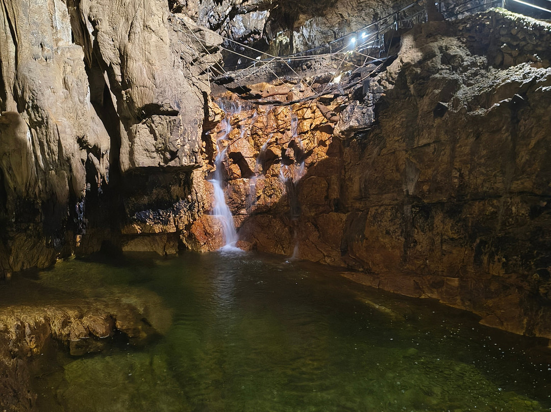 Grotte di Stiffe-San Demetrio ne' Vestini必去景点
