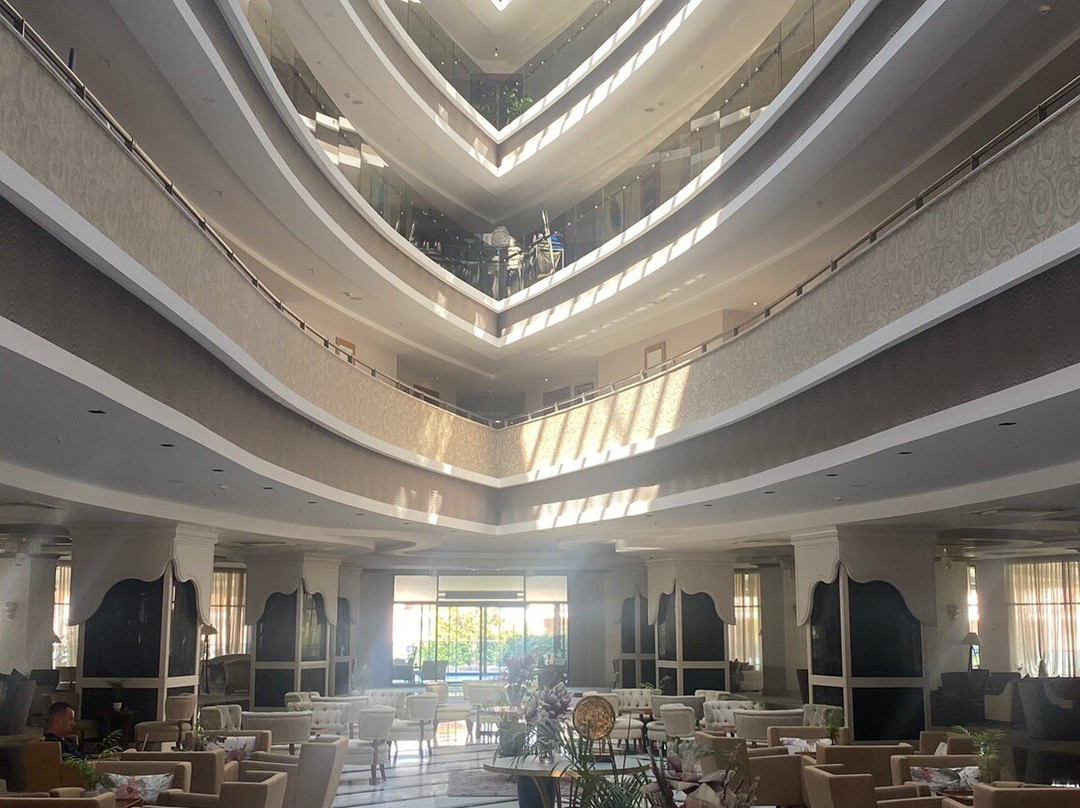 蓝花楹图伊魔法生活酒店-全包式主图