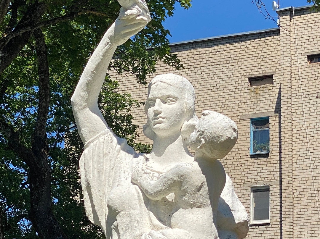 Mats i Ditya Sculpture-Neman必去景点