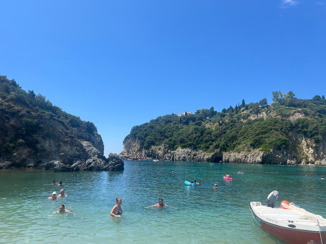 Agios Spiridon Beach-Paleokastritsa必去景点