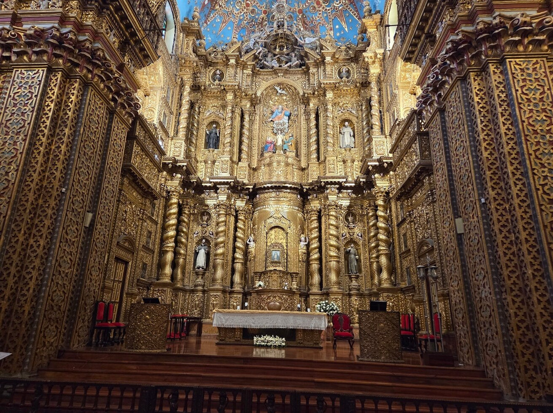 耶稣陪伴教堂（Iglesia de La Compania de Jesus）-基多必去景点