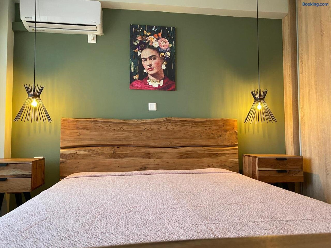 Mirovigli Family Rooms