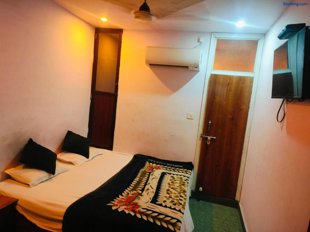 Hotel Ayodhya Palace