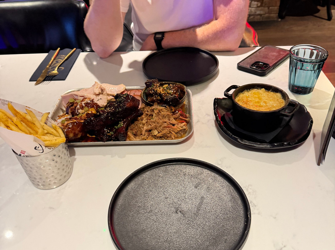 洞穴酒店高尔夫度假村主图