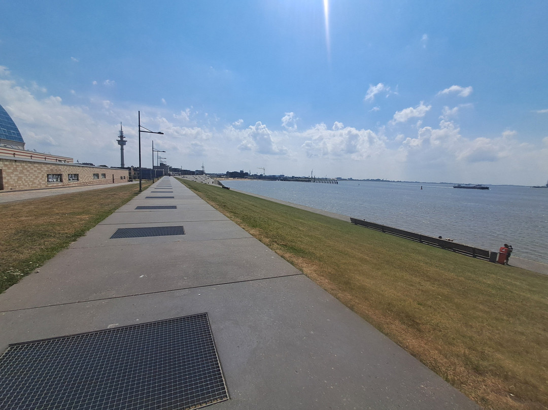 Deichpromenade Bremerhaven-不来梅港必去景点