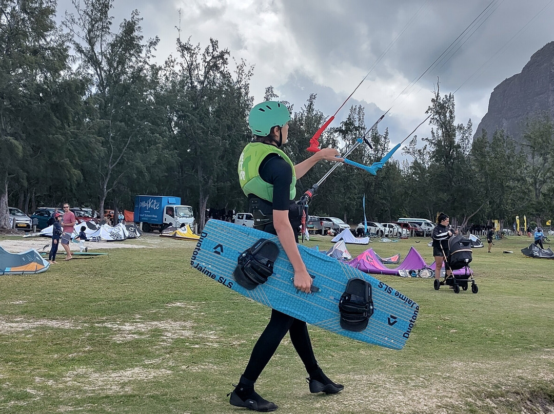 Airswitch Kitesurfing Mauritius-莫纳山必去景点