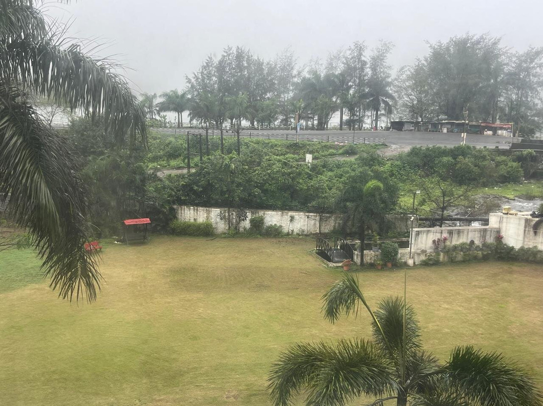 湖景酒店主图
