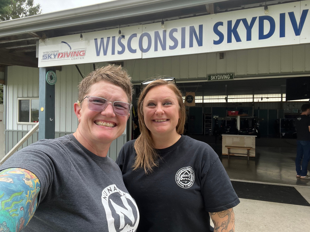 Wisconsin Skydiving Center-Jefferson必去景点