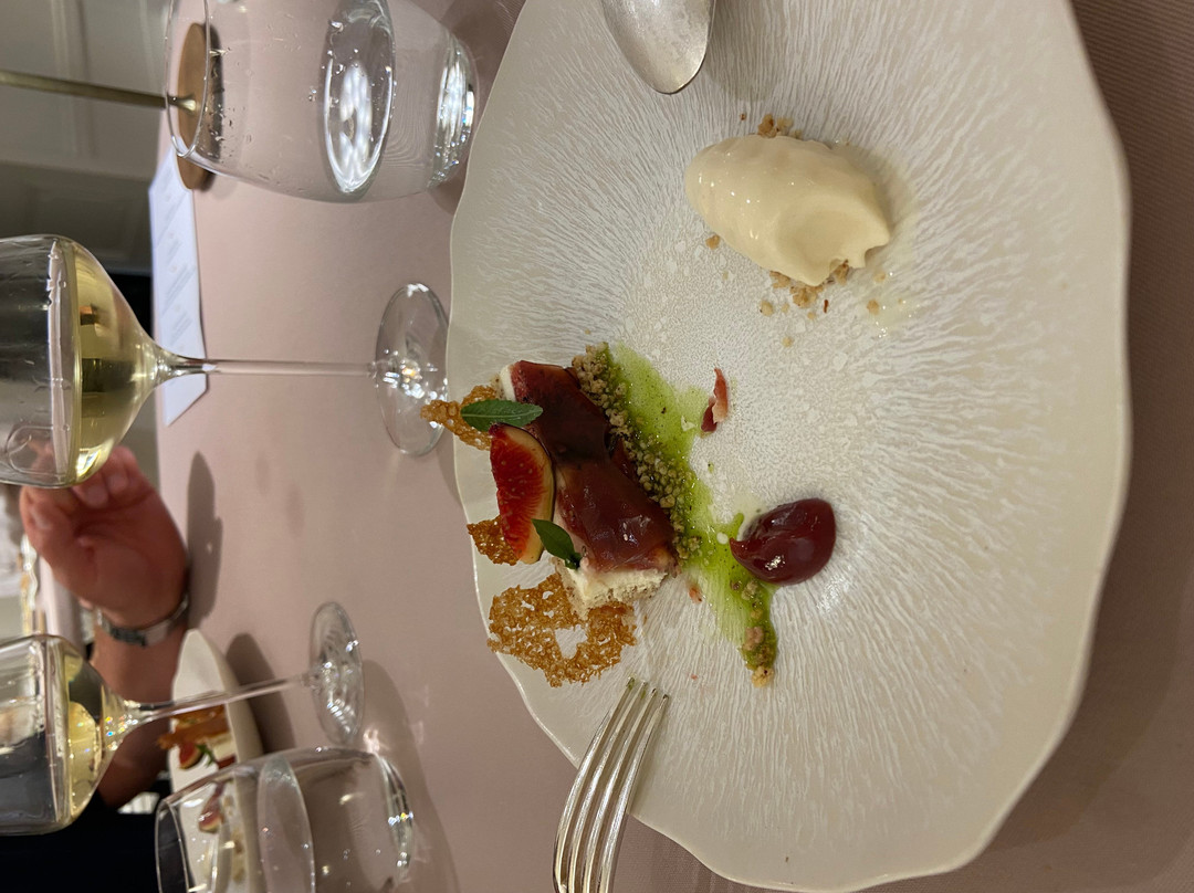 克莱枫丹地区酒店主图