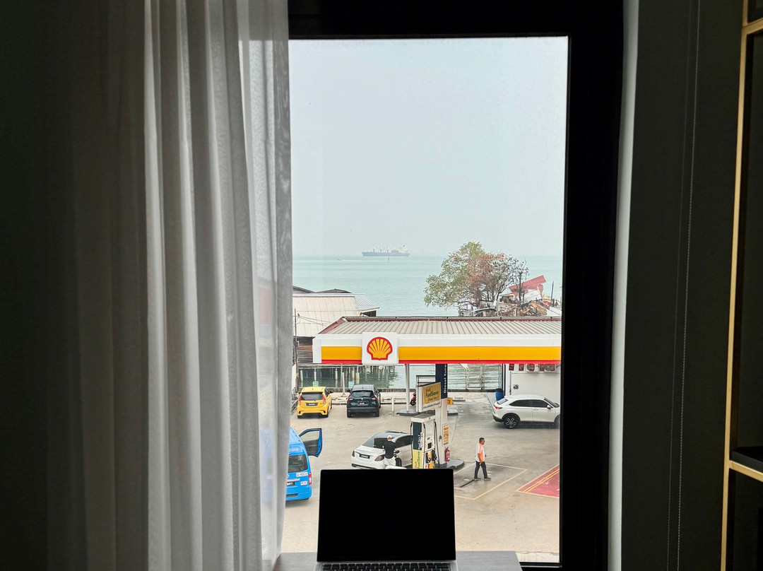 萨夫酒店主图