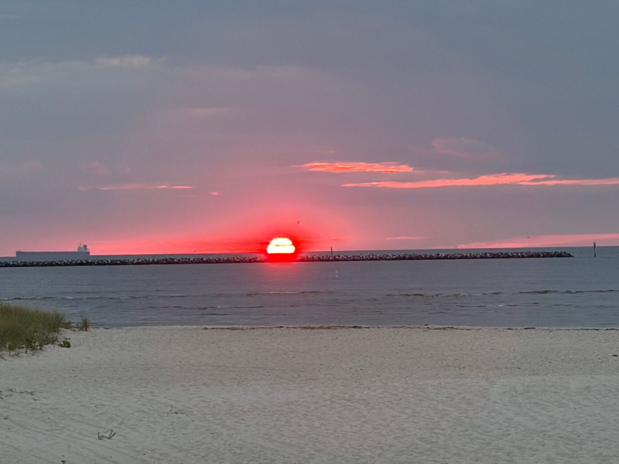 海角查尔斯海湾天堂旅馆-旅行者