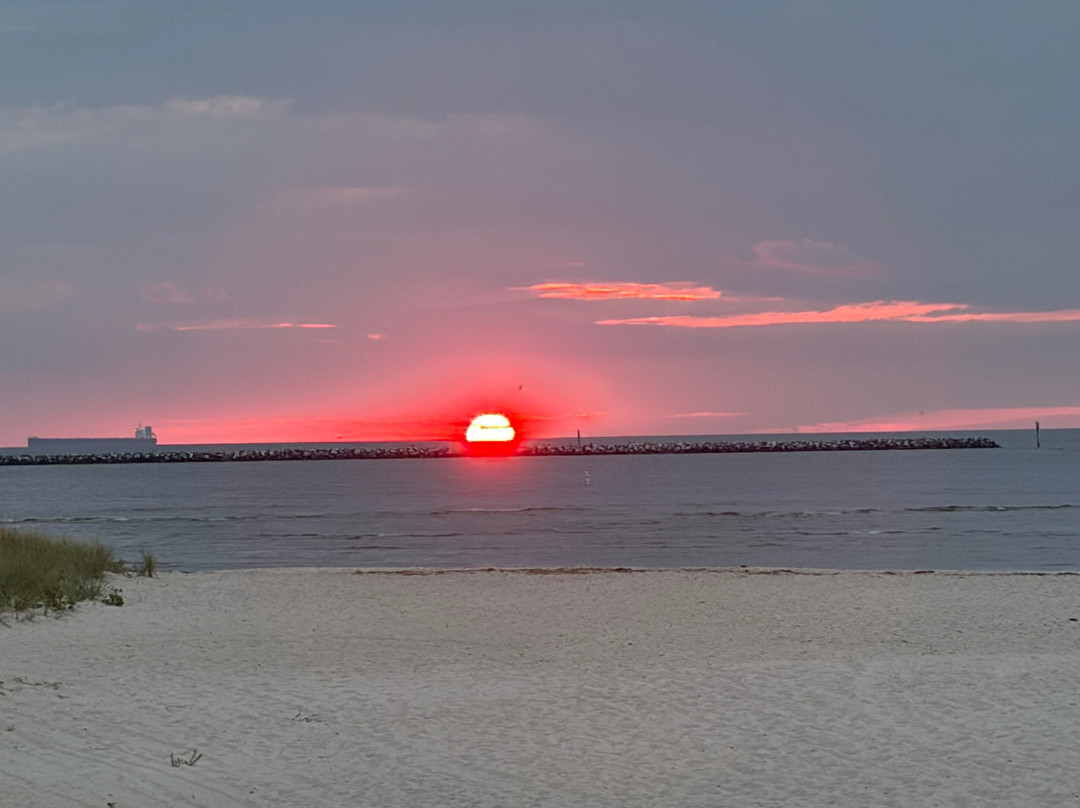 海角查尔斯海湾天堂旅馆主图