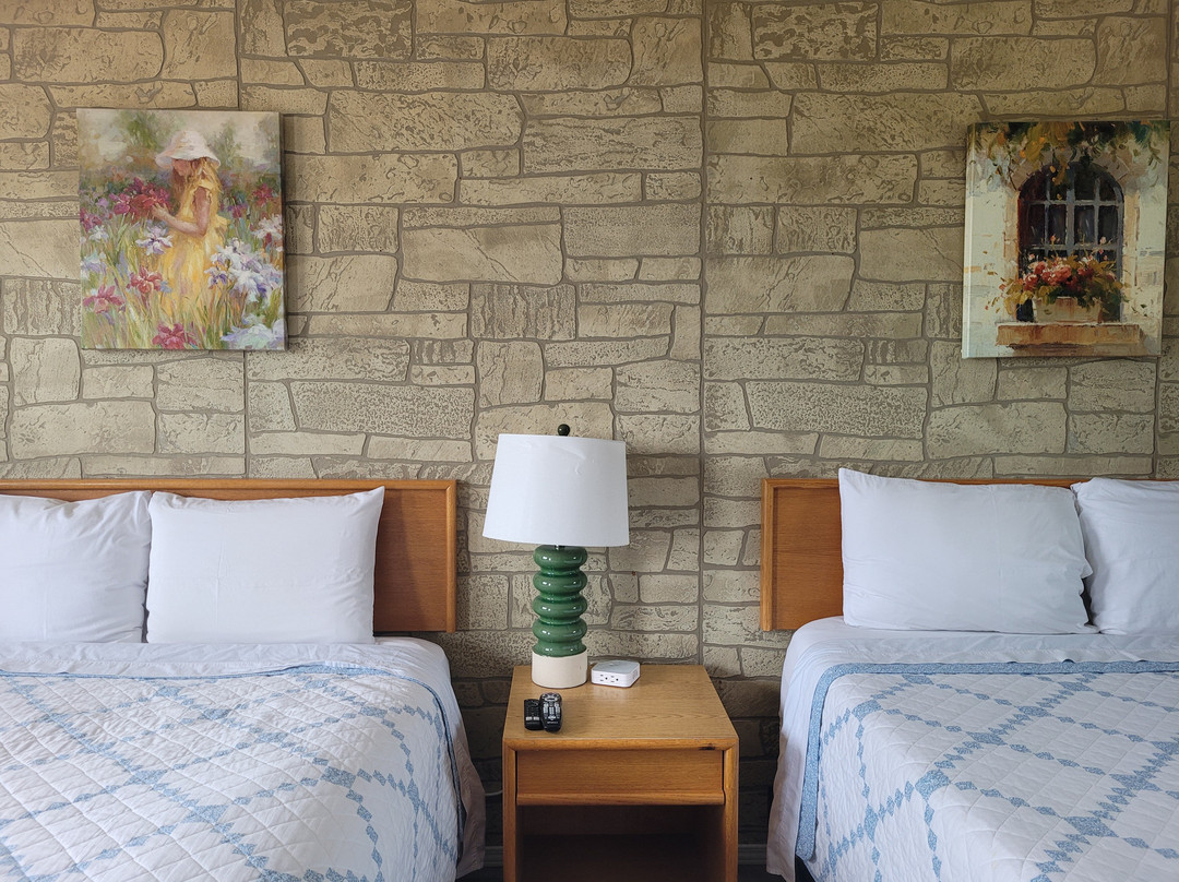 Town & Country Motel主图
