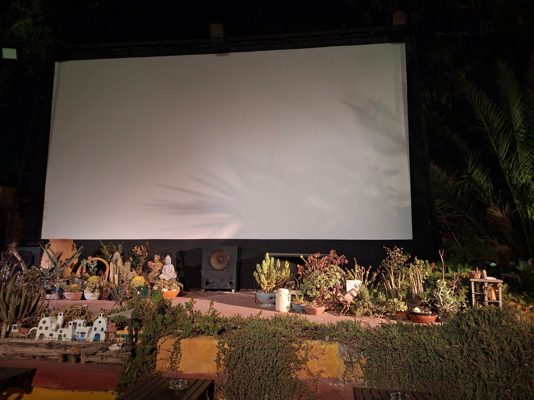 Open Air Cinema Kamari-卡马里必去景点
