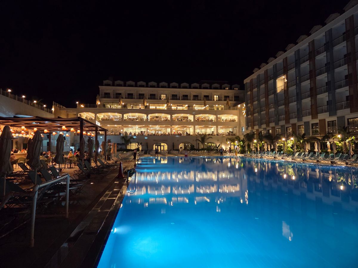 Arcanus Hotels Trendline Side-泳池