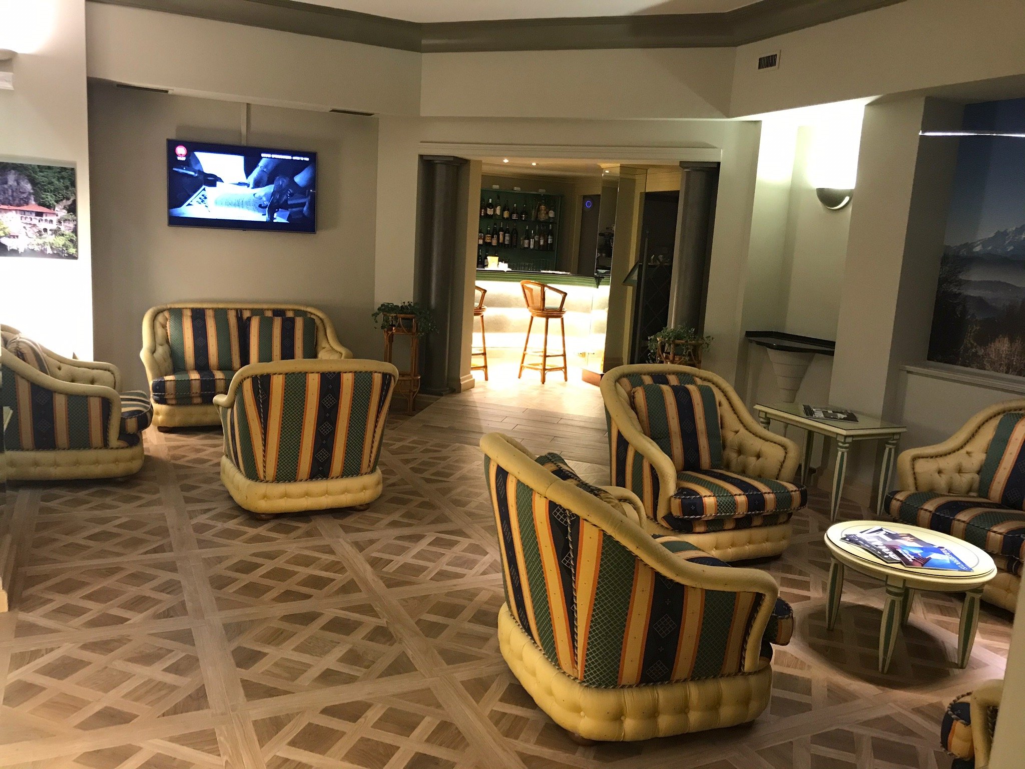 Crystal Hotel Varese-官方