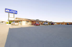 American  Inn  Of   Liberel