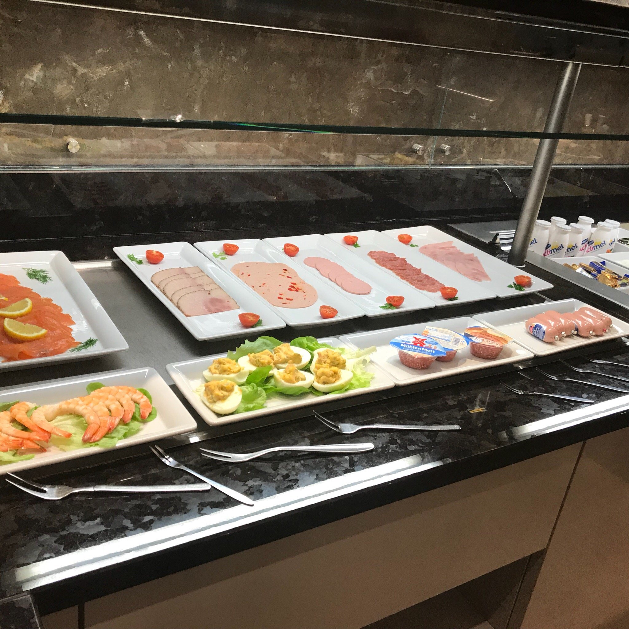 布劳恩酒店-官方