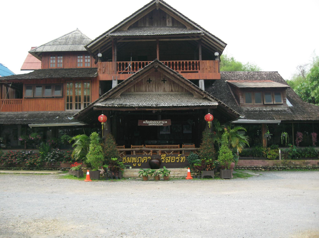 Chomphu Phukha Corner Resort