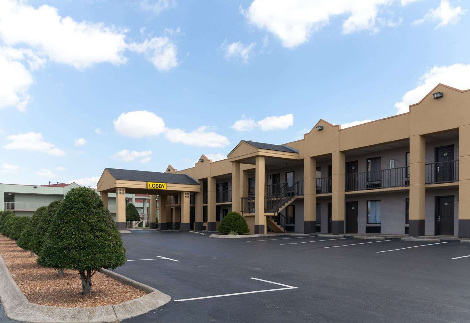 Super 8 by Wyndham Clarksville Northeast-官方